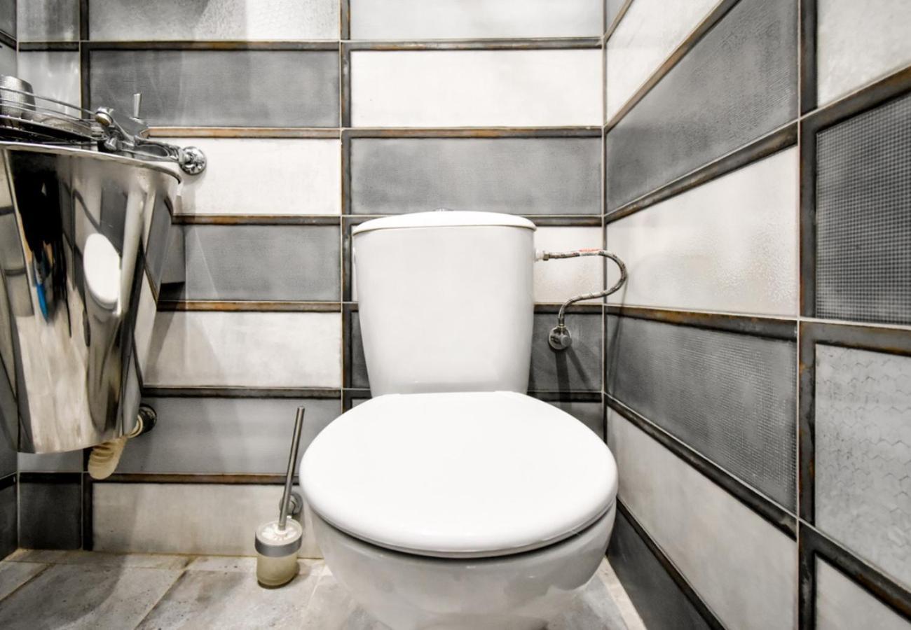 Апартаменты Dietro L Angolo, 2 Bath София Экстерьер фото