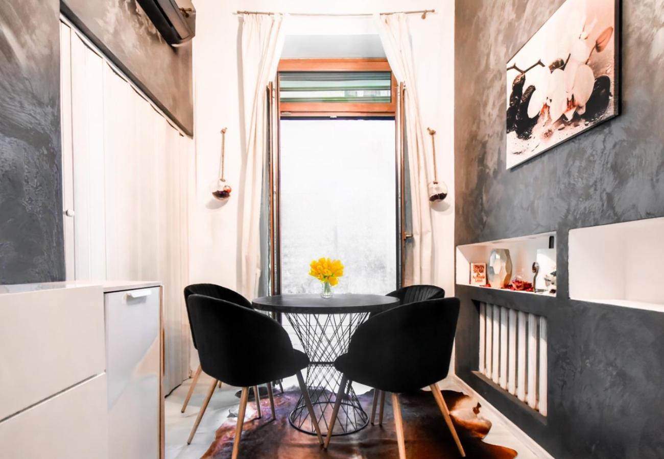 Апартаменты Dietro L Angolo, 2 Bath София Экстерьер фото